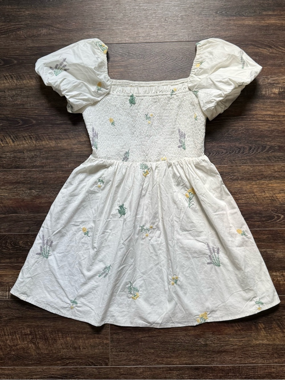 Cider Embroidered Floral White Dress M